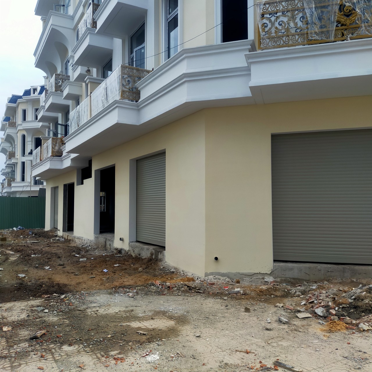 Lắp đặt cửa cuốn Bình Phước