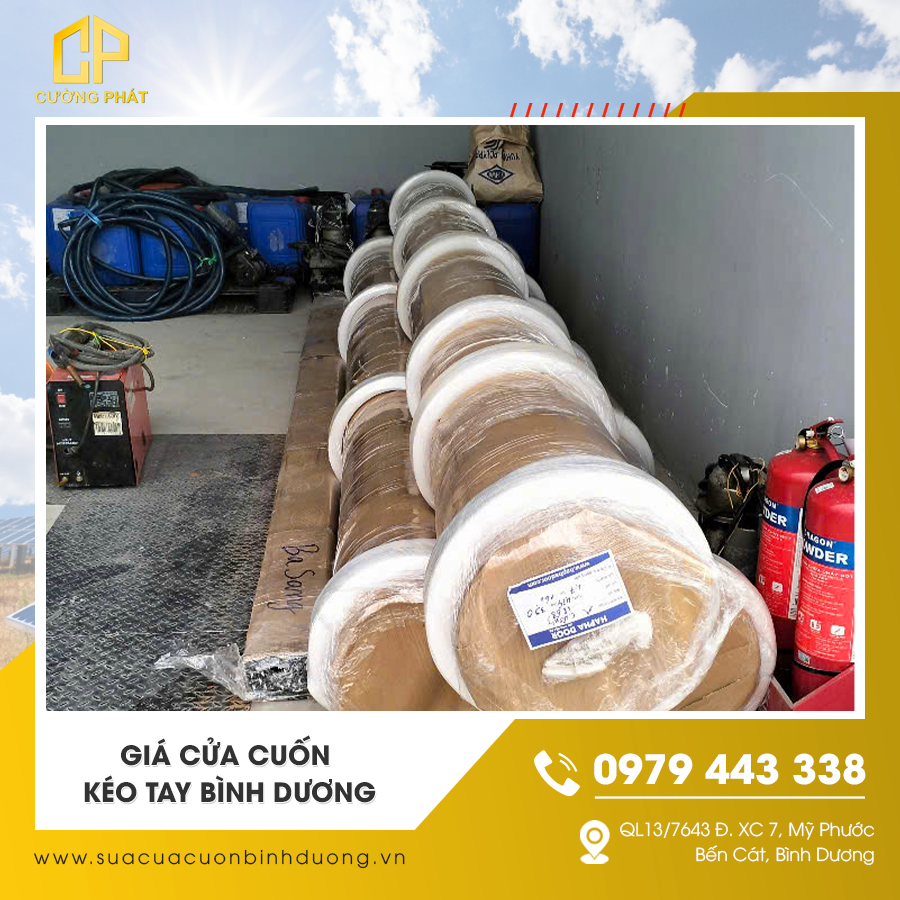 Cửa cuốn kéo tay Bình Dương lắp cho mặt tiền nhà phố