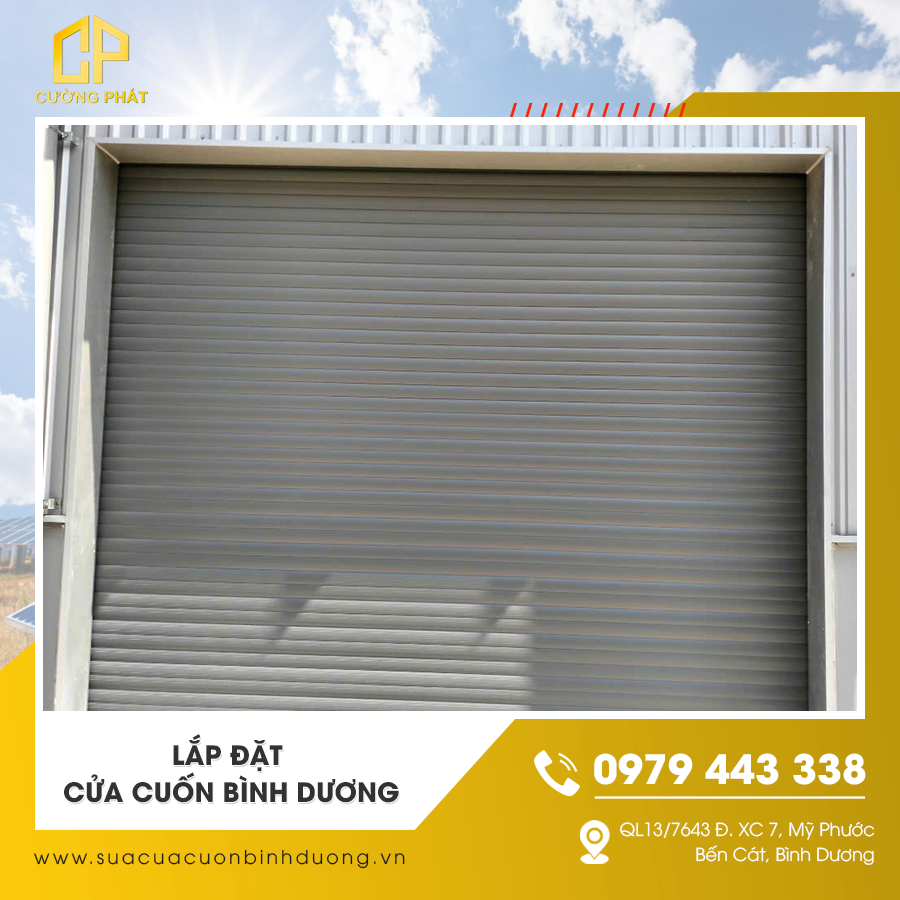 Cửa cuốn đang được lắp đặt tại Bình Dương